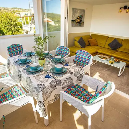 Decima Villa