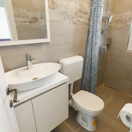 Decima Villa Milna (Brac)